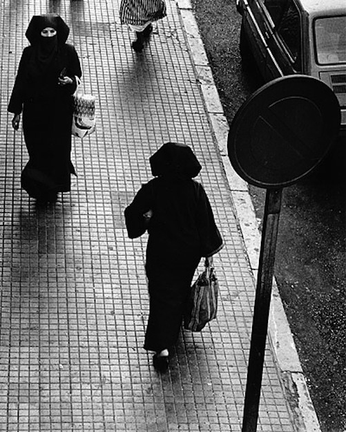 028-erika-stone-theredlist