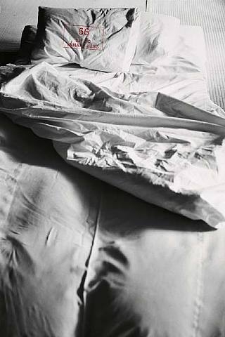 016_sophie-calle_theredlist